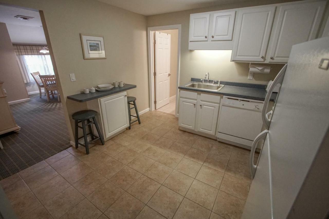 Cape Winds Resort Hyannis Extérieur photo