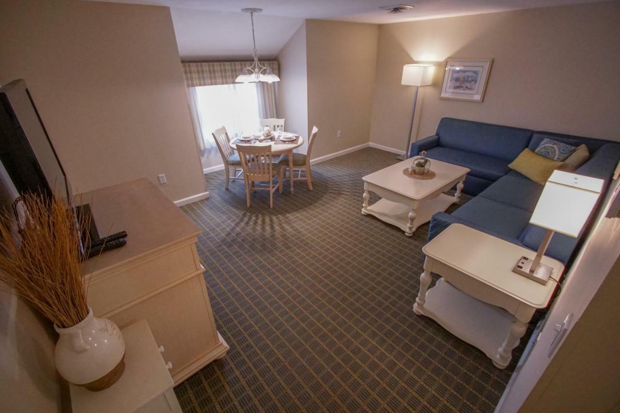 Cape Winds Resort Hyannis Extérieur photo