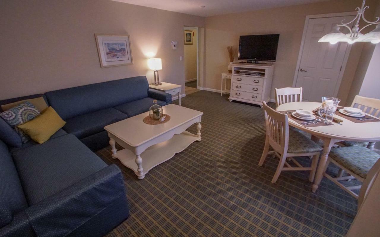 Cape Winds Resort Hyannis Extérieur photo