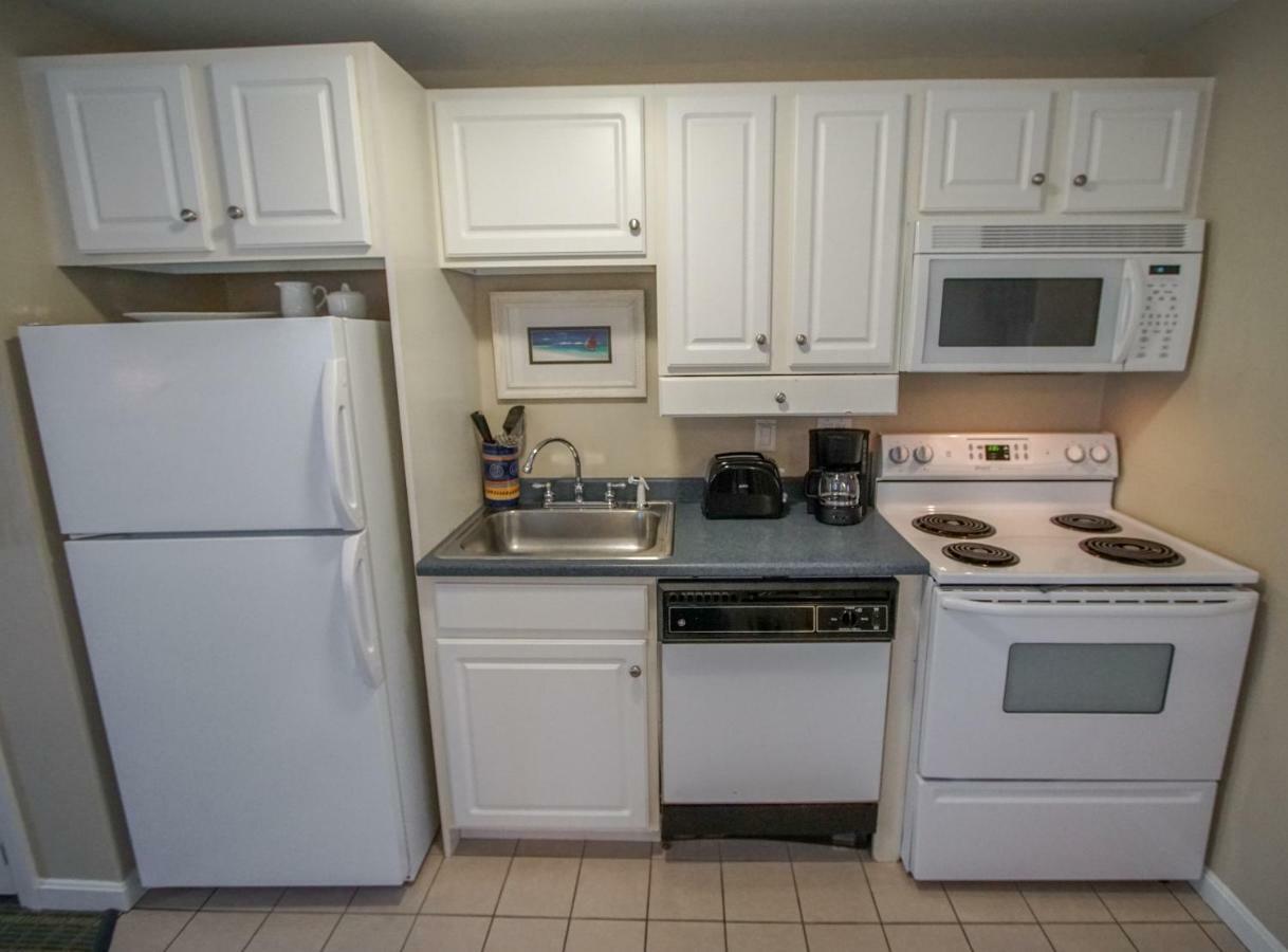 Cape Winds Resort Hyannis Extérieur photo