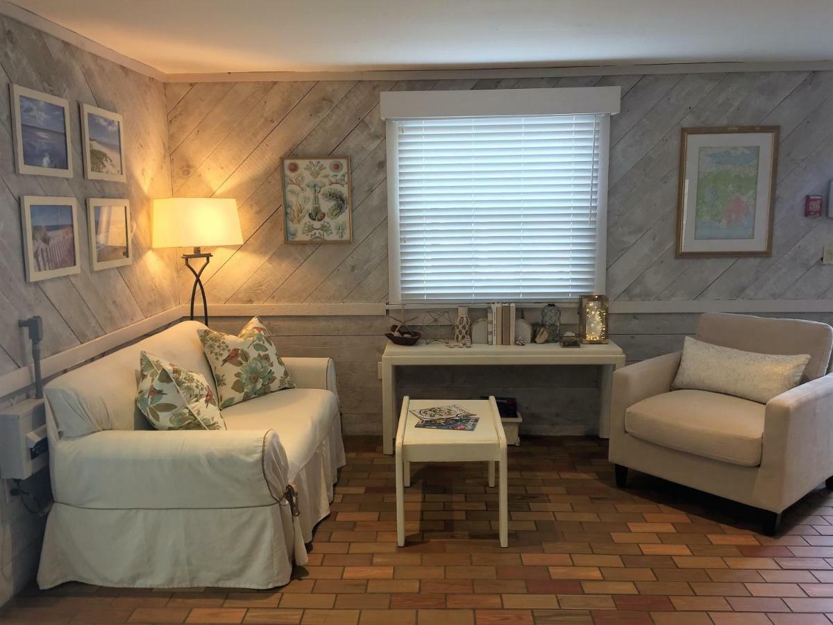 Cape Winds Resort Hyannis Extérieur photo