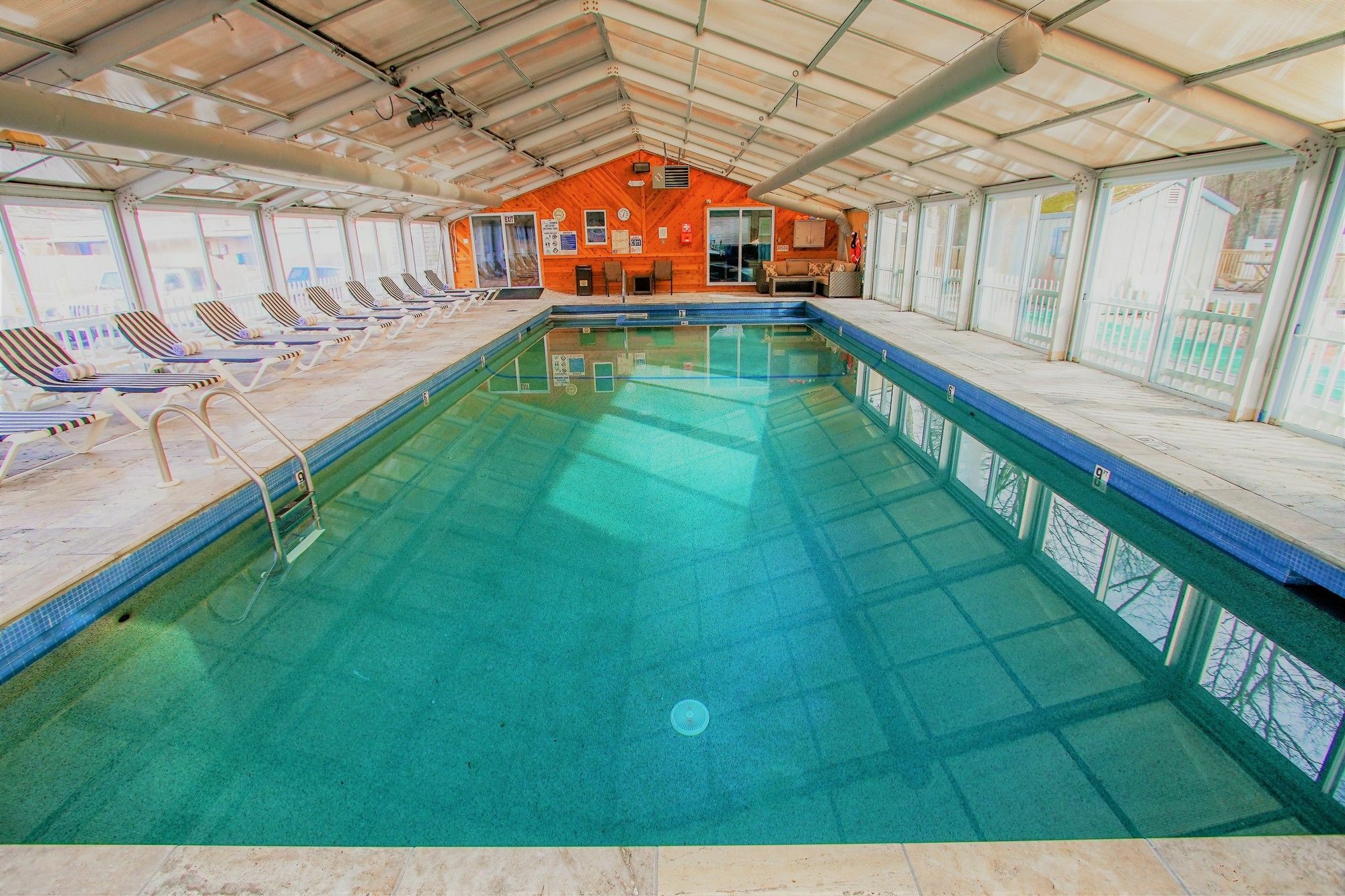 Cape Winds Resort Hyannis Extérieur photo